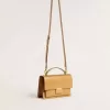 Borsa Venezia in pelle goffrata giallo ocra con dettagli dorati Borsa Venezia in pelle goffrata giallo ocra con dettagli dorati