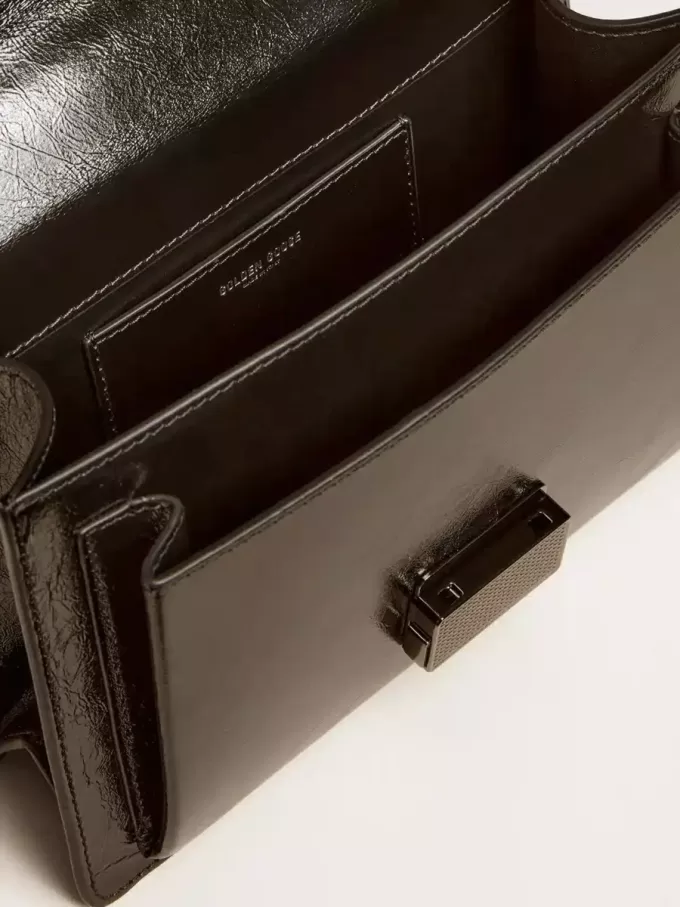 Borsa Venezia in pelle metallizzata nera con dettagli neri