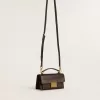 Borsa Venezia piccola in pelle marrone scuro con fibbia dorata