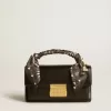 Borsa Venezia piccola in pelle nera con foulard in seta e charm Borsa Venezia piccola in pelle nera con foulard in seta e charm