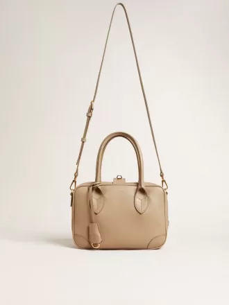 Borsa Vita in pelle color tortora con dettagli dorati Borsa Vita in pelle color tortora con dettagli dorati
