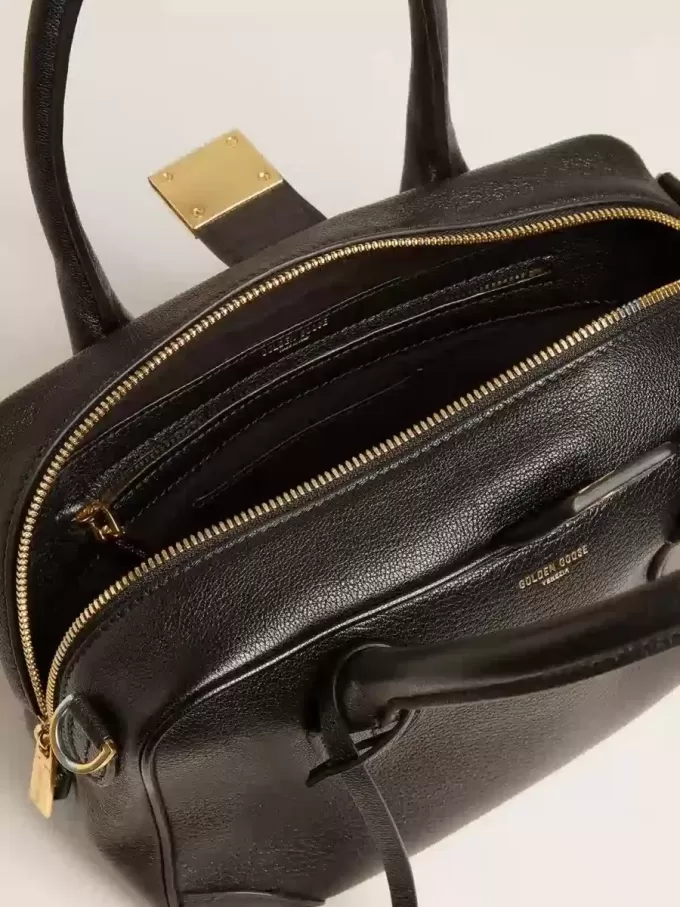 Borsa Vita in pelle di montone nera con dettagli dorati