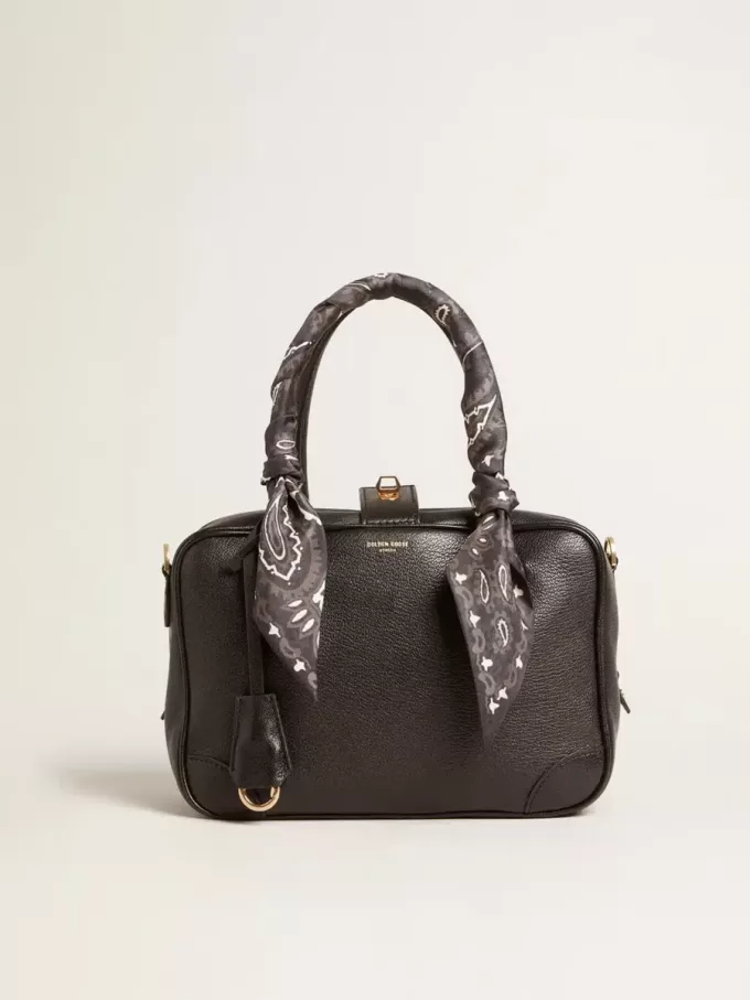 Borsa Vita in pelle di montone nera con dettagli dorati