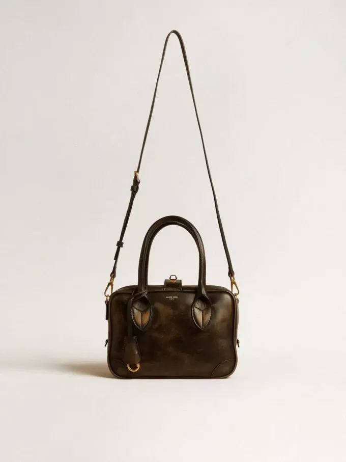 Borsa Vita in pelle nera invecchiata con dettagli dorati Borsa Vita in pelle nera invecchiata con dettagli dorati