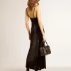 Borsa Vita in pelle nera invecchiata con dettagli dorati Borsa Vita in pelle nera invecchiata con dettagli dorati
