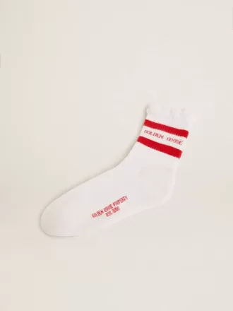 Calzini bianchi con dettagli consumati e strisce rosse