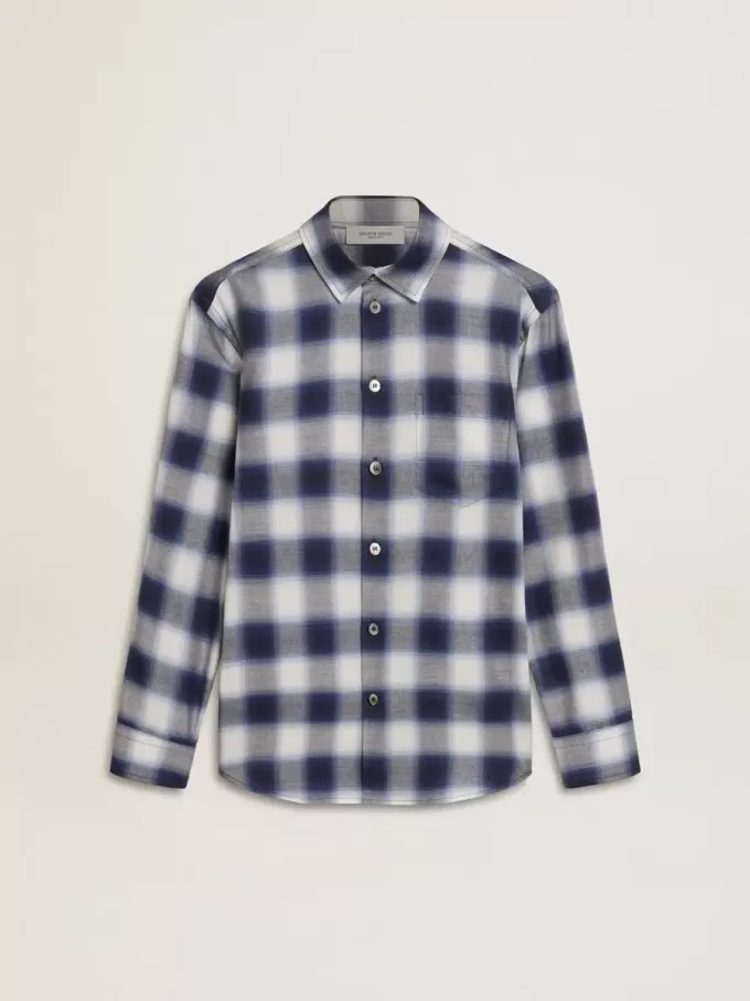 Camicia a quadri blu e bianca da bambino con stampa sul retro