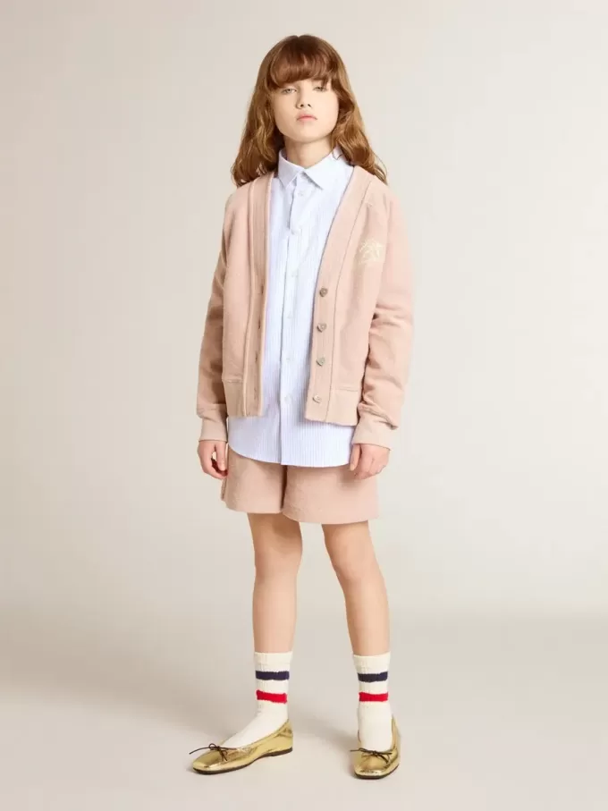 Camicia a righe da bambina con scritta ricamata sulla tasca