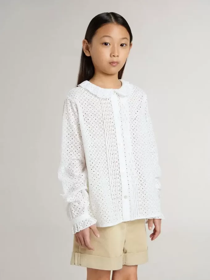 Camicia da bambina in cotone bianco con ricami inglesi Camicia da bambina in cotone bianco con ricami inglesi