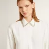 Camicia da donna con motivo a righe verticali e ricami in cristallo