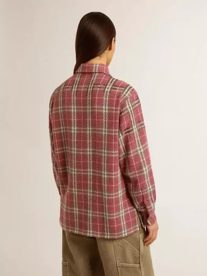 Camicia da donna con ricami a quadri rosa, sabbia e grigio Camicia da donna con ricami a quadri rosa, sabbia e grigio