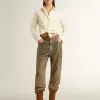 Camicia da donna in cotone color crema con ricami floreali Camicia da donna in cotone color crema con ricami floreali