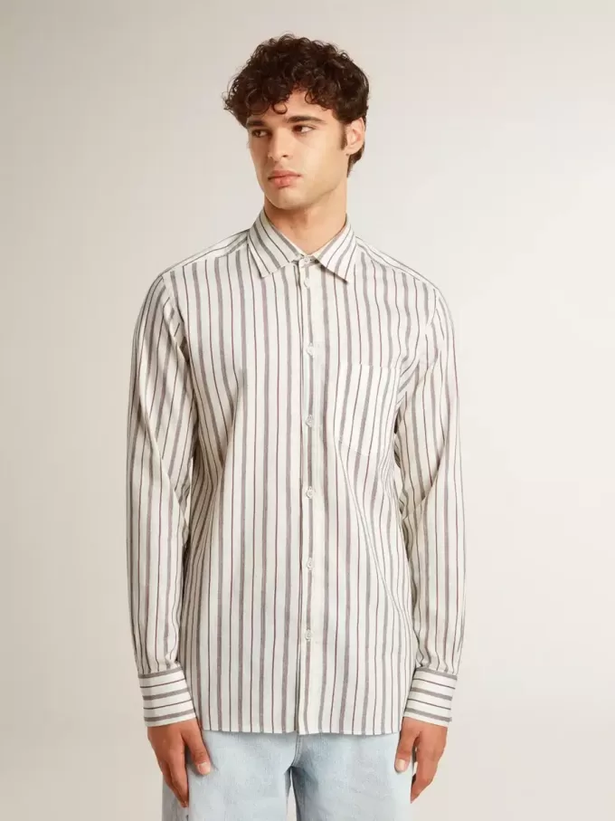 Camicia da uomo in cotone bianco con sottili righe bordeaux