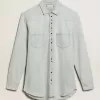Camicia da uomo in denim sbiancato con borchie martellate