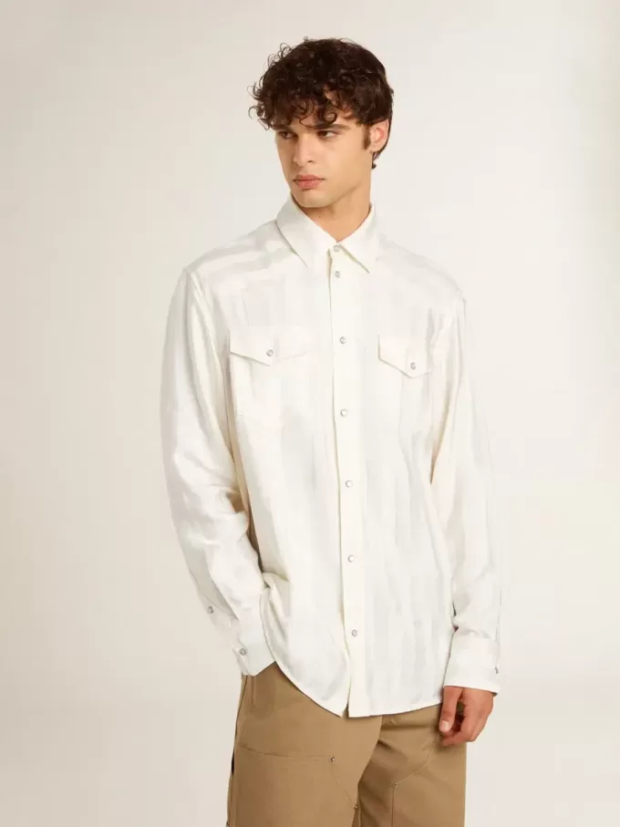 Camicia oversize da uomo bianco consumato con righe verticali Camicia oversize da uomo bianco consumato con righe verticali