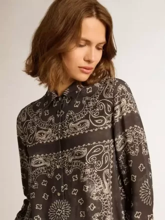 Camicia pigiama in grigio antracite con stampa paisley Camicia pigiama in grigio antracite con stampa paisley