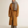 Cappotto da donna con collo a scialle color tabacco Cappotto da donna con collo a scialle color tabacco