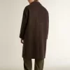 Cappotto Journey monopetto da uomo in misto lana stropicciata con spilla floreale Cappotto Journey monopetto da uomo in misto lana stropicciata con spilla floreale