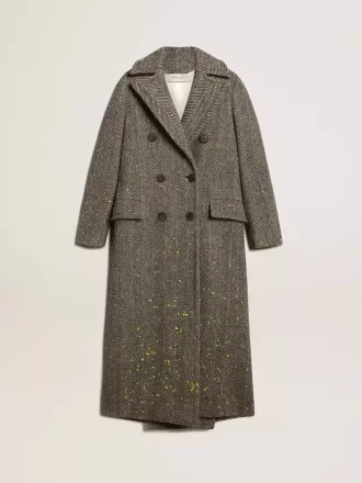 Cappotto lungo da donna con motivo a spina di pesce e dettagli gialli Cappotto lungo da donna con motivo a spina di pesce e dettagli gialli