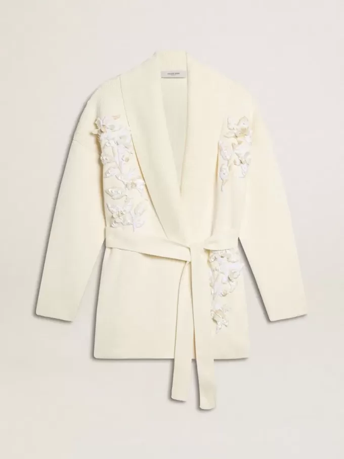 Cardigan da donna in cotone color crema con ricami floreali Cardigan da donna in cotone color crema con ricami floreali