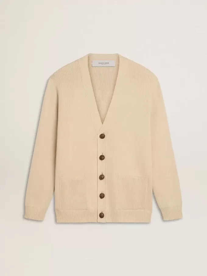Cardigan da uomo beige con scritta “Golden” sul retro Cardigan da uomo beige con scritta “Golden” sul retro