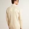 Cardigan da uomo beige con scritta “Golden” sul retro Cardigan da uomo beige con scritta “Golden” sul retro