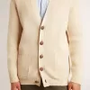 Cardigan da uomo beige con scritta “Golden” sul retro Cardigan da uomo beige con scritta “Golden” sul retro