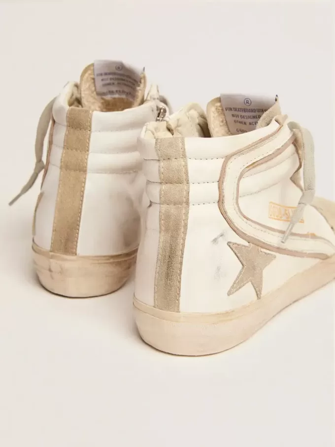 Ciabatta da donna con stella in camoscio grigio ghiaccio e flash bianco Ciabatta da donna con stella in camoscio grigio ghiaccio e flash bianco