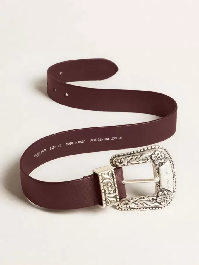 Cintura da donna in pelle bordeaux con fibbia decorata in argento Cintura da donna in pelle bordeaux con fibbia decorata in argento