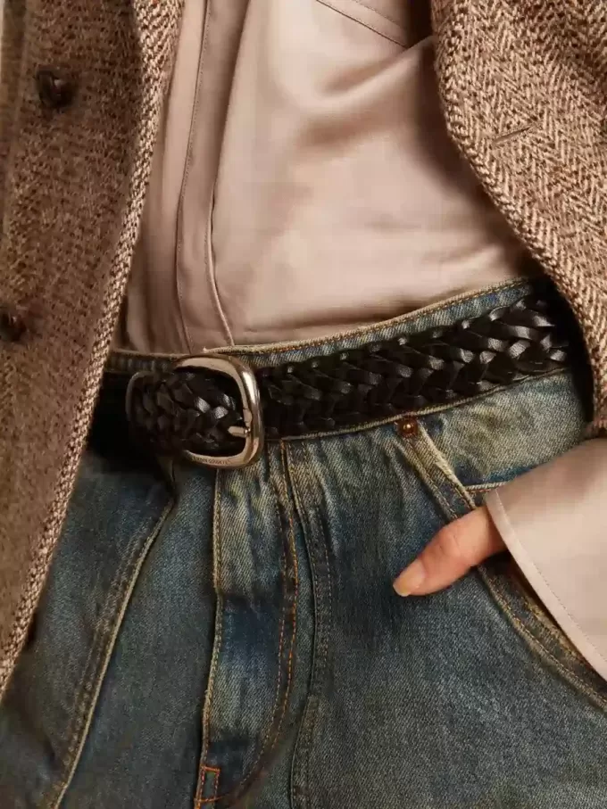 Cintura da donna in pelle nera