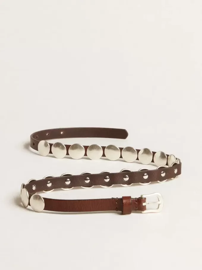 Cintura sottile Trinidad in pelle marrone scuro con borchie argentate Cintura sottile Trinidad in pelle marrone scuro con borchie argentate