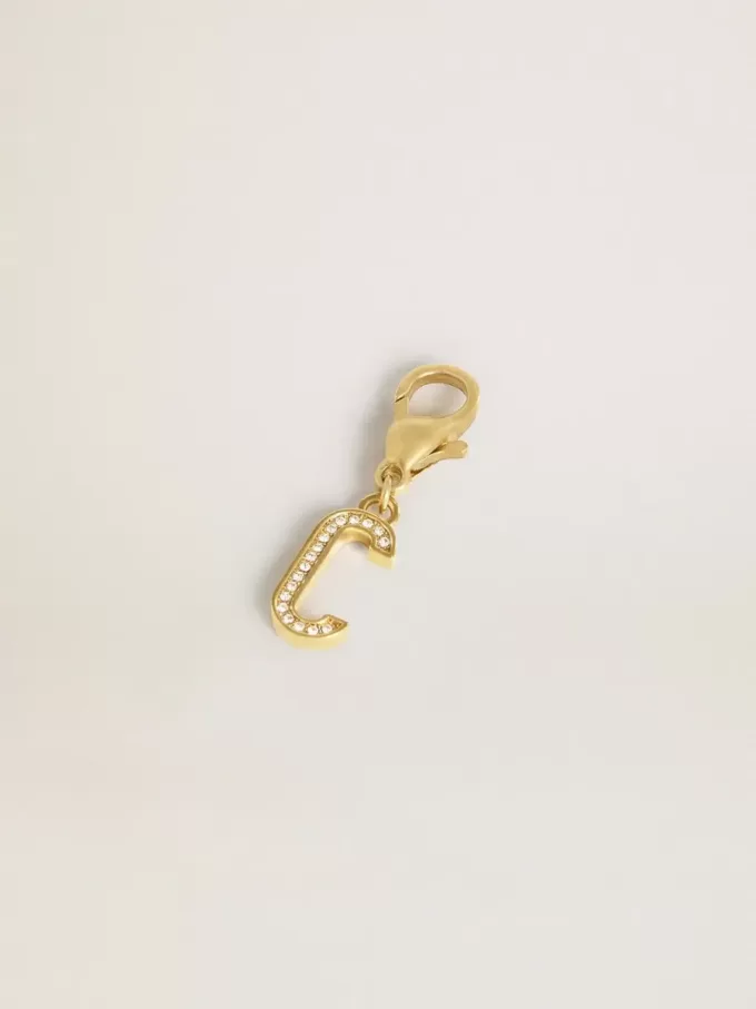 Ciondolo a forma di lettera C in ottone color oro con cristalli Ciondolo a forma di lettera C in ottone color oro con cristalli
