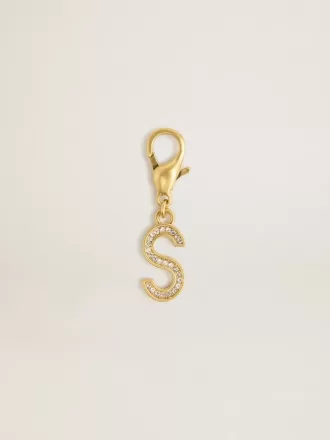 Ciondolo a forma di lettera S in ottone color oro con cristalli