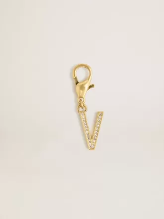 Ciondolo a forma di lettera V in ottone dorato con cristalli