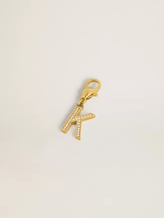 Ciondolo lettera K in ottone color oro con cristalli