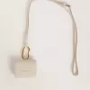 Custodia AirPods bianca consumata