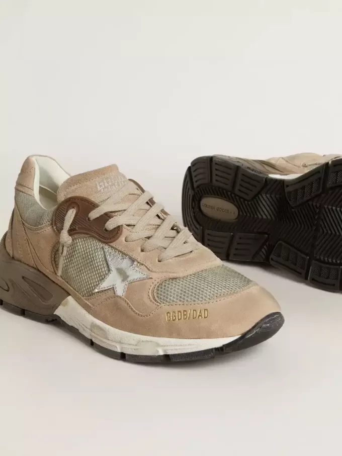 Dad-Star da donna in mesh beige e pelle scamosciata con stella in pelle argentata Dad-Star da donna in mesh beige e pelle scamosciata con stella in pelle argentata