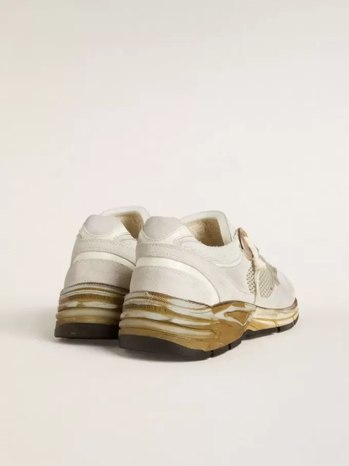 Dad-Star da donna in mesh e pelle scamosciata bianca con stella laminata oro Dad-Star da donna in mesh e pelle scamosciata bianca con stella laminata oro