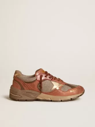 Dad-Star da donna in nabuk con stella in pelle dorata e linguetta sul tallone in pelle scamosciata
