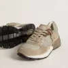 Dad-Star da uomo in mesh beige e pelle scamosciata con stella in pelle argentata Dad-Star da uomo in mesh beige e pelle scamosciata con stella in pelle argentata