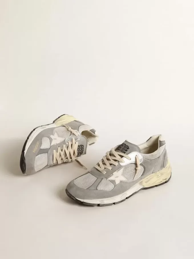 Dad-Star da uomo in pelle scamosciata e mesh con stella e linguetta sul tallone in pelle bianca Dad-Star da uomo in pelle scamosciata e mesh con stella e linguetta sul tallone in pelle bianca