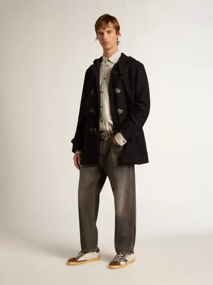 Duffle coat in lana blu scuro con cappuccio e chiusura con alamari Duffle coat in lana blu scuro con cappuccio e chiusura con alamari