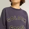 Felpa blu-viola con scritta Golden Goose sul davanti Felpa blu-viola con scritta Golden Goose sul davanti