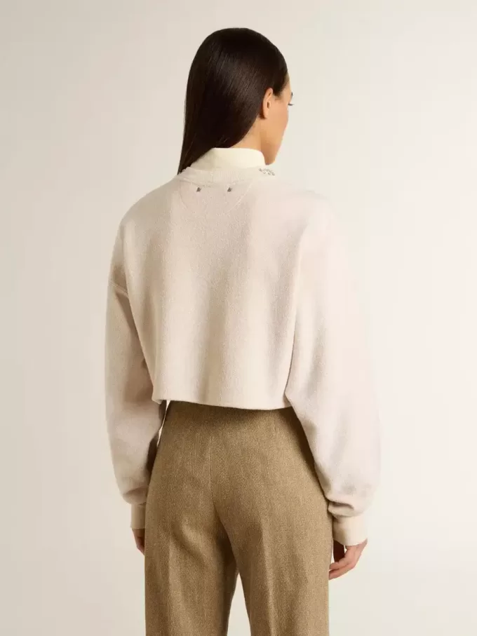Felpa corta da donna in cotone color crema con cristalli sul davanti