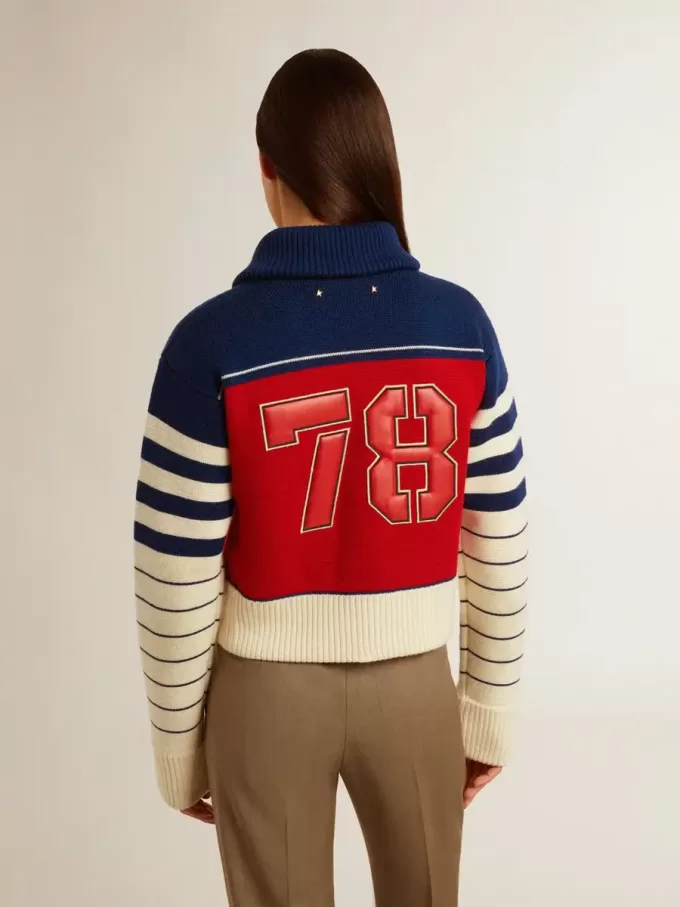 Felpa corta da donna in lana a righe multicolori