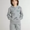 Felpa grigia per bambini con scritte multicolori stampate