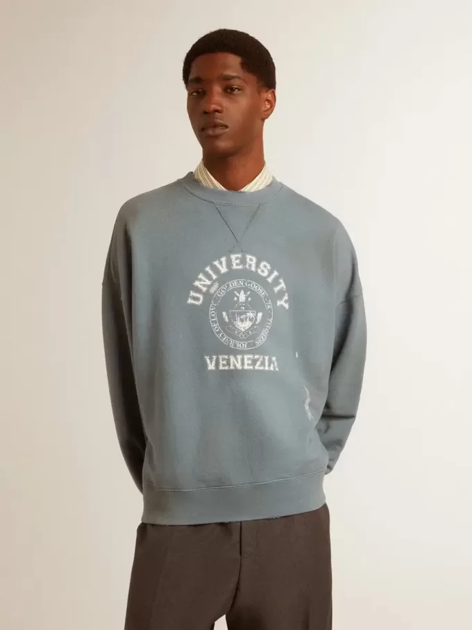 Felpa oversize in azzurro con finitura effetto consumato