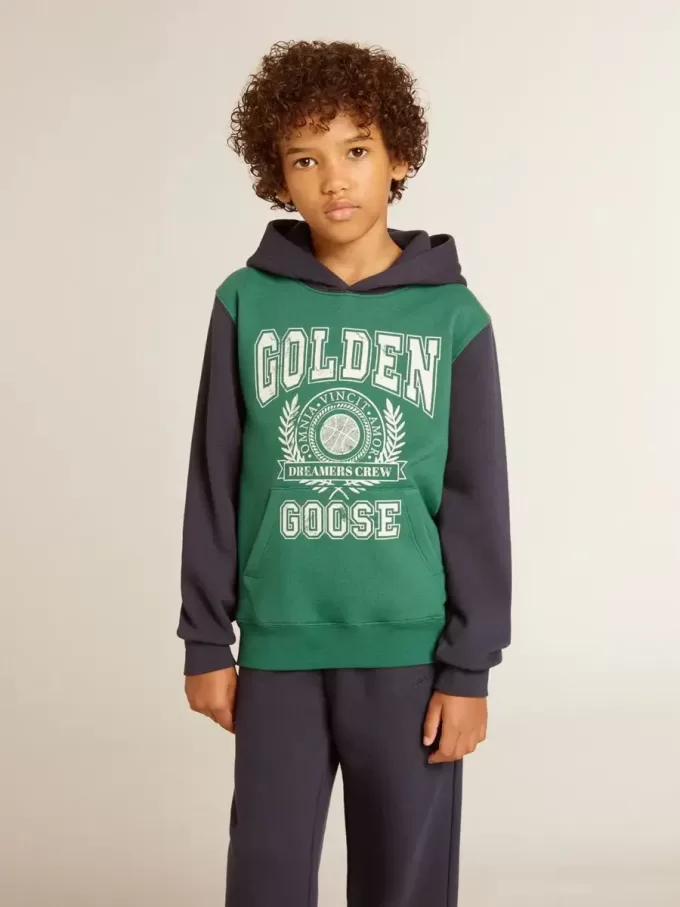 Felpa verde e blu con cappuccio e stampa per bambino Felpa verde e blu con cappuccio e stampa per bambino