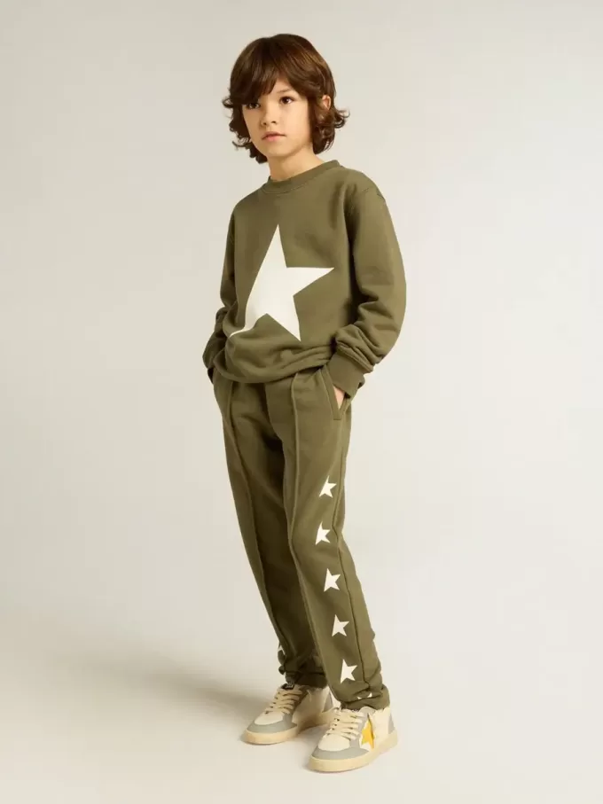 Felpa verde scuro da bambino con maxi stella bianca sul davanti
