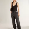 Forty2 da donna con stella nera e linguetta sul tallone in pelle nera Forty2 da donna con stella nera e linguetta sul tallone in pelle nera